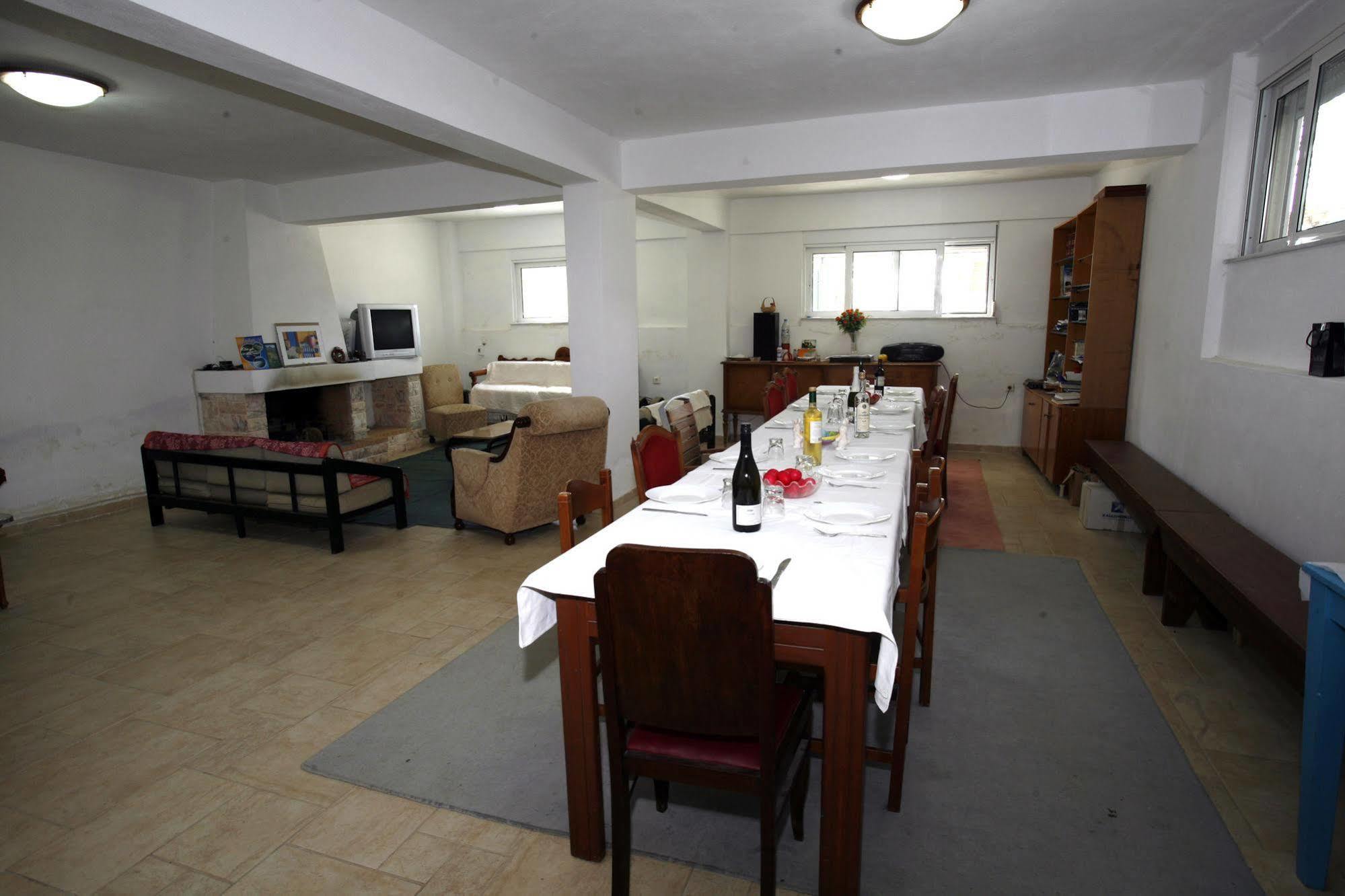 Gikas Apartments Marmari  Eksteriør bilde